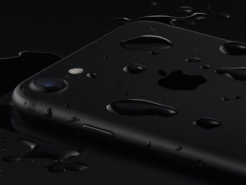 Video: Thêm bằng chứng iPhone 7 bền hơn iPhone 6S ảnh 1