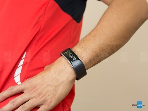 Microsoft ngưng bán vòng đeo tay thông minh Band 2 ảnh 1