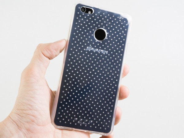 Bộ case bảo vệ được nhà sản xuất bán kèm.