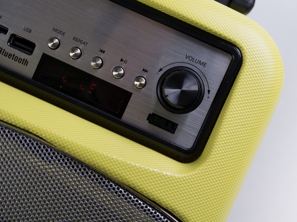 Cận cảnh loa di động đa năng Soundmax M-1 ảnh 8