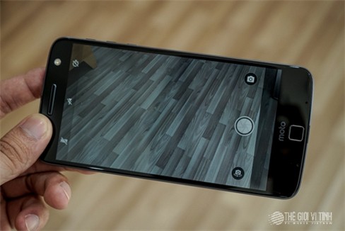 Cận cảnh Moto Z