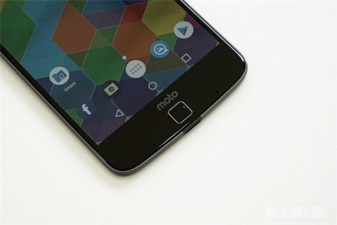 Cận cảnh Moto Z