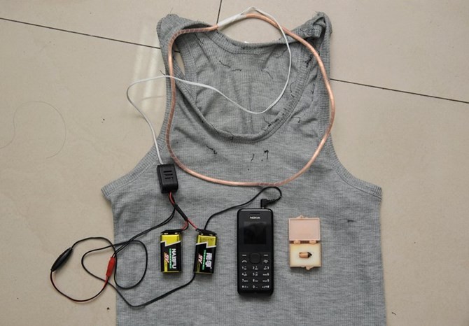 Công nghệ siêu quay bài trong kỳ thi đại học Trung Quốc ảnh 3 Công nghệ siêu quay bài trong kỳ thi đại học Trung Quốc ảnh 3