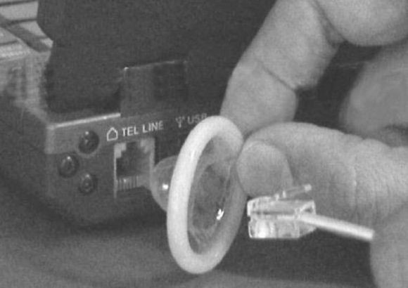 Sử dụng Internet phải như quan hệ tình dục an toàn. Ảnh minh họa Sử dụng Internet phải như quan hệ tình dục an toàn. Ảnh minh họa