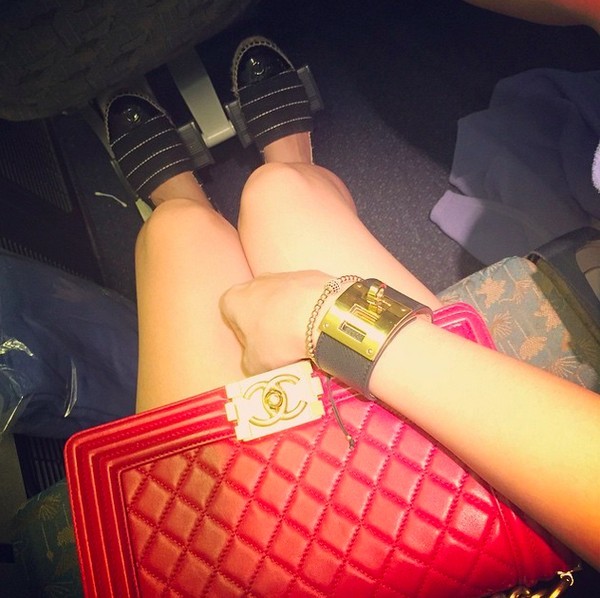 Hoa hậu - Á hậu Việt: Những tay chơi hàng hiệu kín tiếng ảnh 19