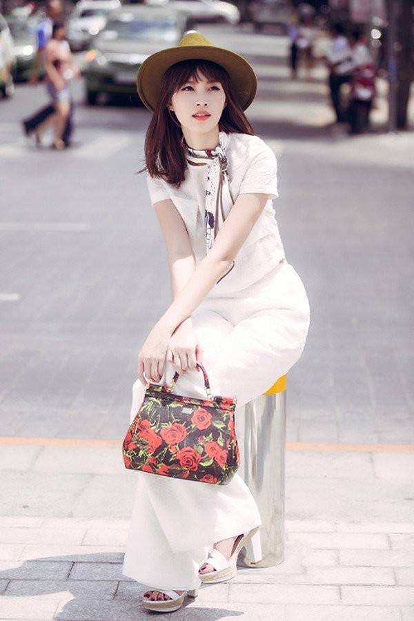 Hoa hậu - Á hậu Việt: Những tay chơi hàng hiệu kín tiếng ảnh 3