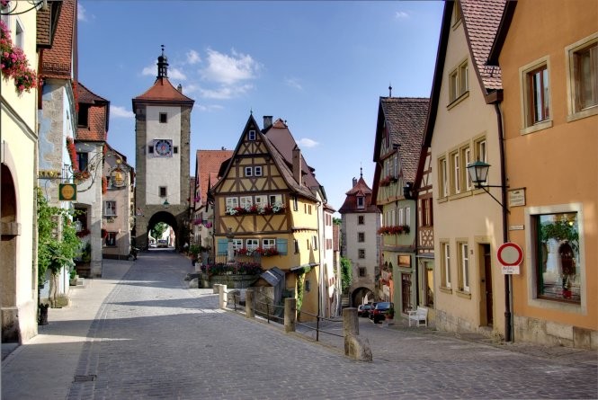Con đường chính ở thành phố Rothenburg - Ảnh: wordpress Con đường chính ở thành phố Rothenburg - Ảnh: wordpress