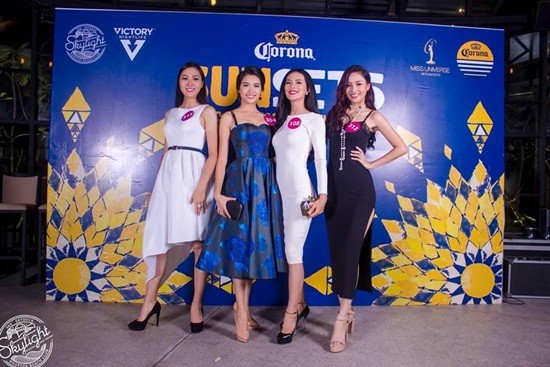 Từ con gái rượu của chính khách đến Á hậu hoàn vũ VN ảnh 11