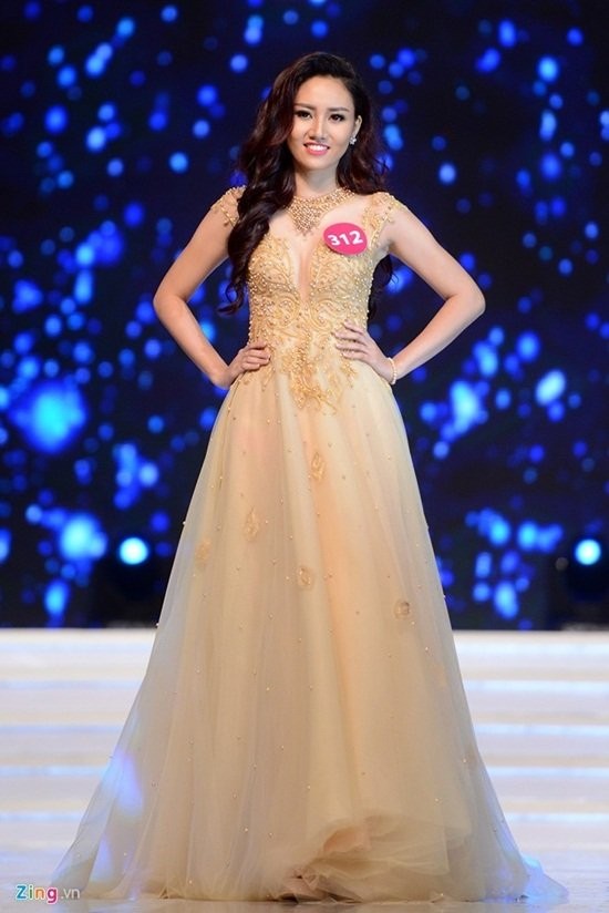 Từ con gái rượu của chính khách đến Á hậu hoàn vũ VN ảnh 12