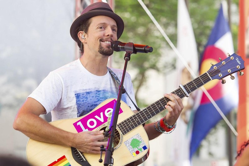Jason Mraz nổi tiếng vơi bản hit I'm Yours Jason Mraz nổi tiếng vơi bản hit I'm Yours