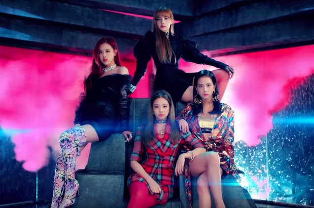 MV DDU-DU DDU-DU - BLACKPINK: Ca khúc chủ đề mini album đầu tay của Black Pink, được phát hành sau 1 năm vắng mặt kể từ "As If It's Your Last". MV DDU-DU DDU-DU - BLACKPINK: Ca khúc chủ đề mini album đầu tay của Black Pink, được phát hành sau 1 năm vắng mặt kể từ "As If It's Your Last".