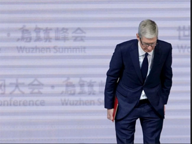 CEO Tim Cook của Apple (ảnh: Business Insider)