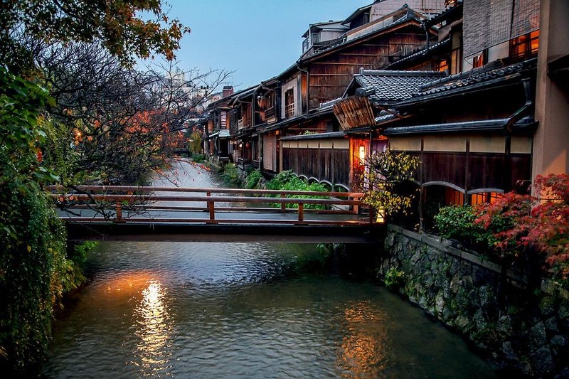 Nếu Tokyo là trái tim mang nhịp đập hiện đại của Nhật Bản thì Kyoto là linh hồn cổ kính và đẹp đẽ Nếu Tokyo là trái tim mang nhịp đập hiện đại của Nhật Bản thì Kyoto là linh hồn cổ kính và đẹp đẽ của nó