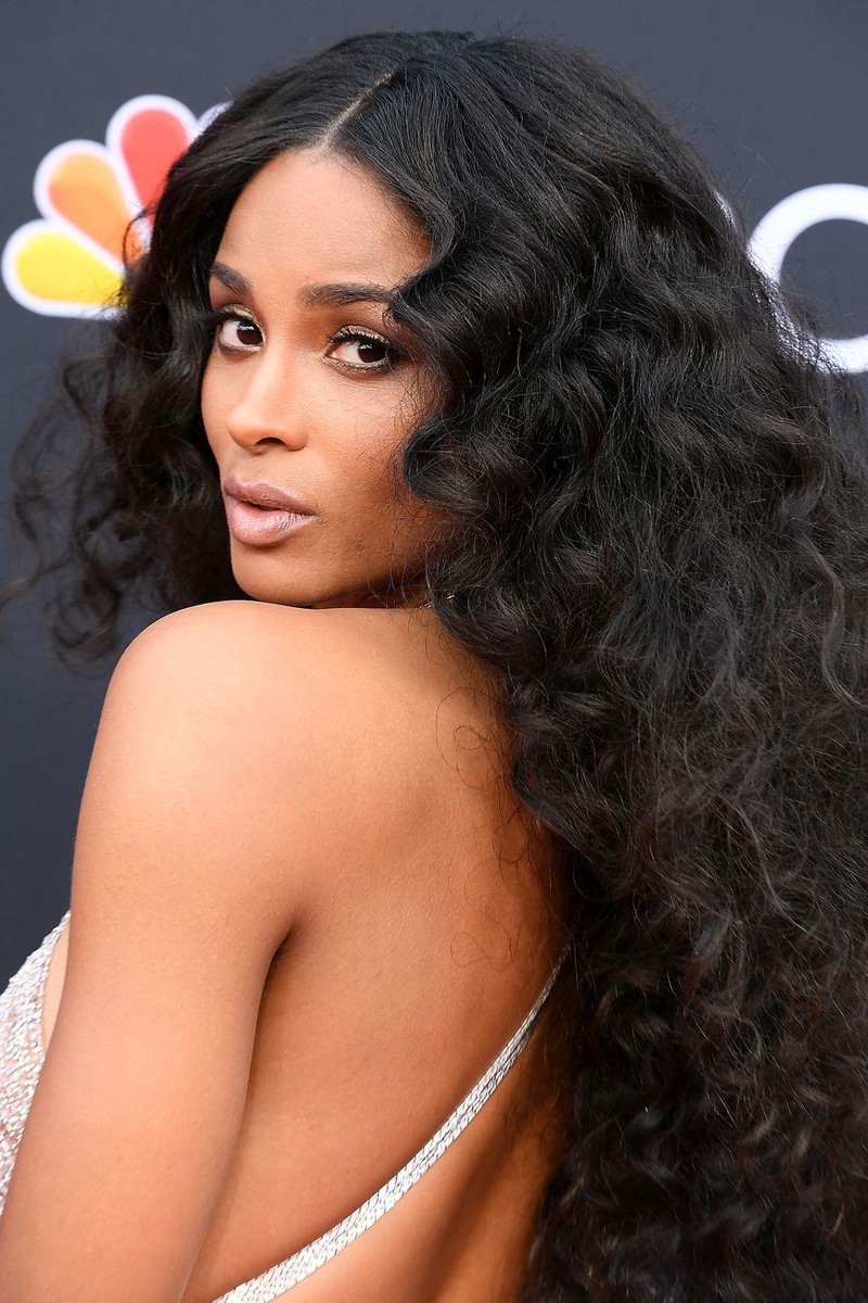 Những kiểu tóc được các Sao ưa chuộng nhất cho mùa Thu 2019 ảnh 10