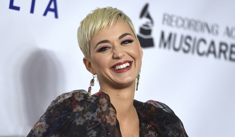 Chính bản hit gây tranh cãi này đã làm nên tên tuổi của Katy Pery Chính bản hit gây tranh cãi này đã làm nên tên tuổi của Katy Pery