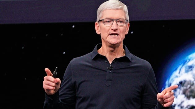 CEO Tim Cook. Ảnh: CNBC CEO Tim Cook. Ảnh: CNBC