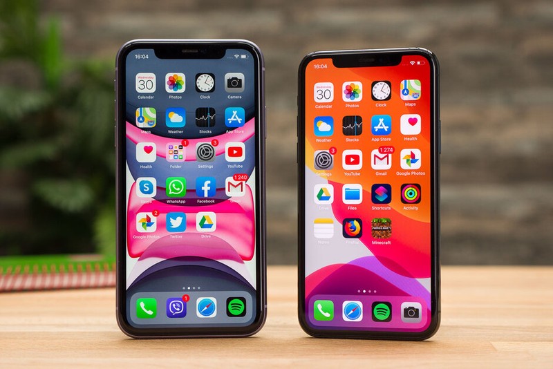 iPhone 11 và iPhone 11 Pro. Ảnh: Phone Arena iPhone 11 và iPhone 11 Pro. Ảnh: Phone Arena