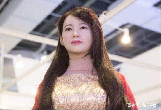 Robot sinh học nữ của Nhật có vẻ ngoài rất giống con người, kể cả nhiệt độ cơ thể. Ảnh: Sohu Robot sinh học nữ của Nhật có vẻ ngoài rất giống con người, kể cả nhiệt độ cơ thể. Ảnh: Sohu