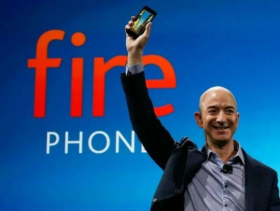 Jeff Bezos giới thiệu điện thoại Fire Jeff Bezos giới thiệu điện thoại Fire