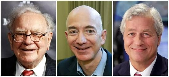 Từ trái qua: CEO Berkshire Hathaway Warren Buffett, CEO Amazon Jeff Bezos và CEO JPMorgan Jamie Dimon. Từ trái qua: CEO Berkshire Hathaway Warren Buffett, CEO Amazon Jeff Bezos và CEO JPMorgan Jamie Dimon.