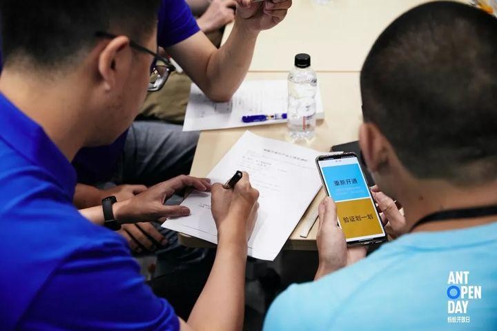 Người dùng khiếm thị trải nghiệm và đưa ra đề xuất Người dùng khiếm thị trải nghiệm và đưa ra đề xuất