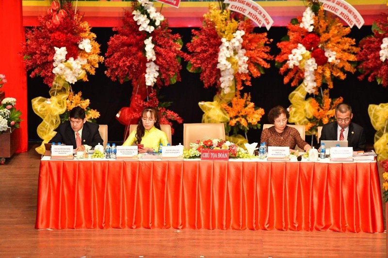 Bà Nguyễn Thị Phương Thảo (thứ 2, từ trái qua) - Phó Chủ tịch thường trực HĐQT HDBank Bà Nguyễn Thị Phương Thảo (thứ 2, từ trái qua) - Phó Chủ tịch thường trực HĐQT HDBank