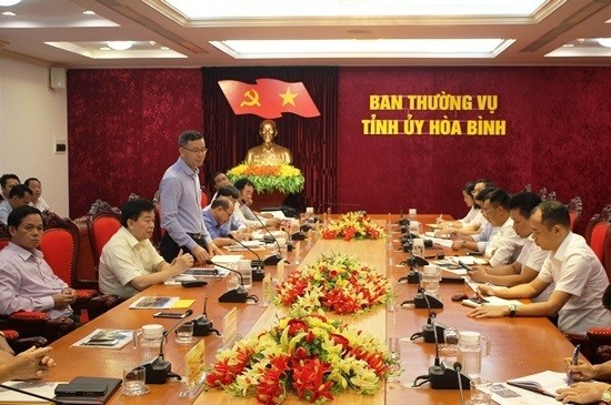 Toàn cảnh buổi làm việc (Ảnh: hoabinh.gov.vn) Toàn cảnh buổi làm việc (Ảnh: hoabinh.gov.vn)