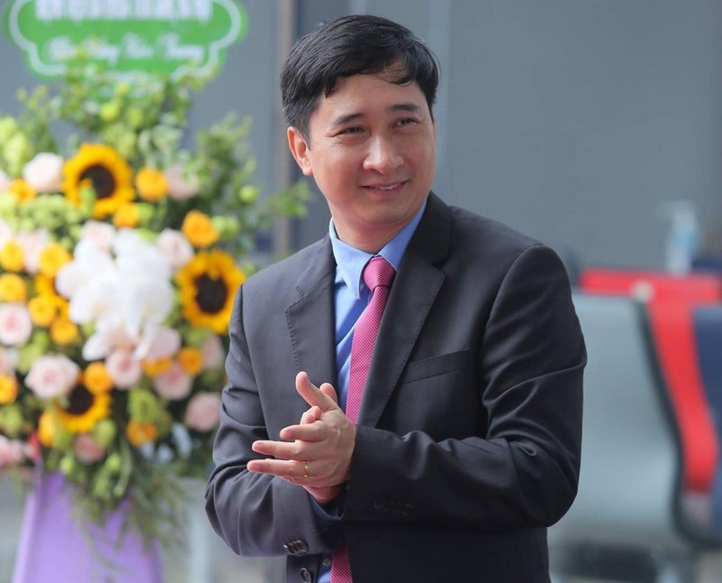 Ông Ngô Chí Dũng là cổ đông sáng lập, Chủ tịch HĐQT VNVC - doanh nghiệp sẽ nhập khẩu và phân phối 30 triệu liều vaccine phòng Covid-19 của AstraZeneca tại Việt Nam