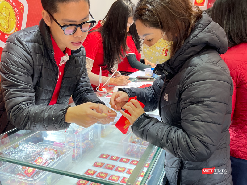 Các sản phẩm vàng khá đa dạng về mẫu mã và số lượng