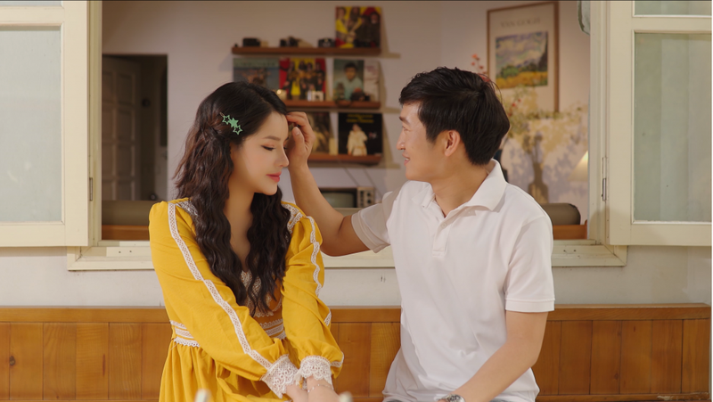 Ca sĩ Tô Ngọc Hà trong MV 'Kẹp tóc màu xanh' Ca sĩ Tô Ngọc Hà trong MV 'Kẹp tóc màu xanh'