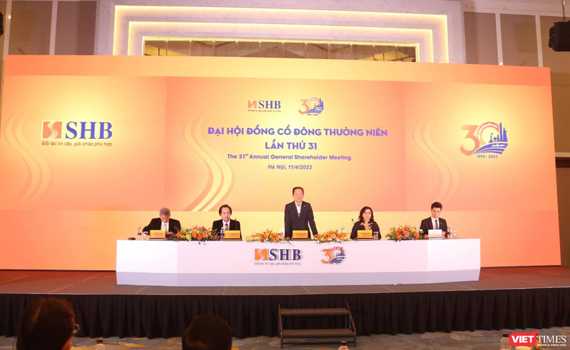 Ông Đỗ Quang Hiển - Chủ tịch HĐQT SHB - phát biểu tại AGM 2023 Ông Đỗ Quang Hiển - Chủ tịch HĐQT SHB - phát biểu tại AGM 2023