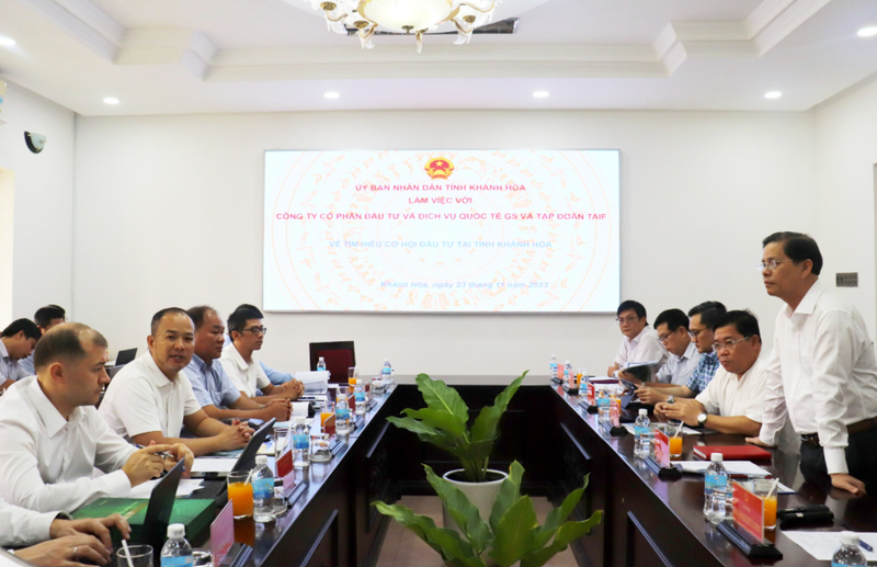 Toàn cảnh buổi làm việc giữa lãnh đạo UBND tỉnh Khánh Hòa và TAIF (Ảnh: Báo Khánh Hòa) TAIF 1.png