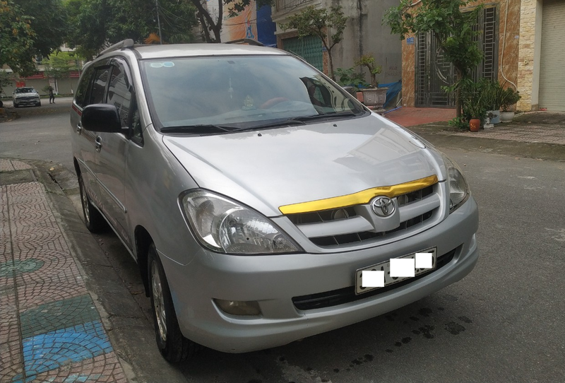 Toyota Innova 2006. Ảnh: Nguyễn Đắc Ti 480226027_1582236049835810_2720511271914134901_n.png