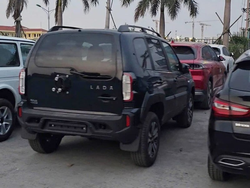Lada Niva Travel 497751227_1132453698920315_347342200606316598_n.jpg