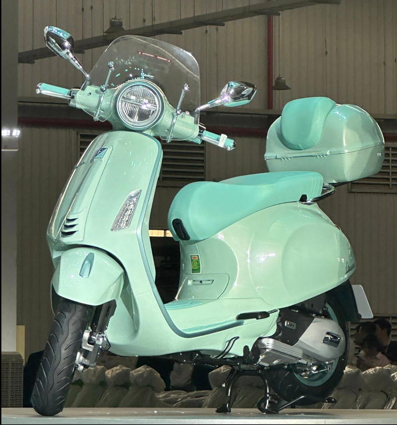 Vespa Primavera phiên bản 2025. Ảnh: Hà Anh Tú Ảnh chụp Màn hình 2025-05-16 lúc 8.23.50 CH.png