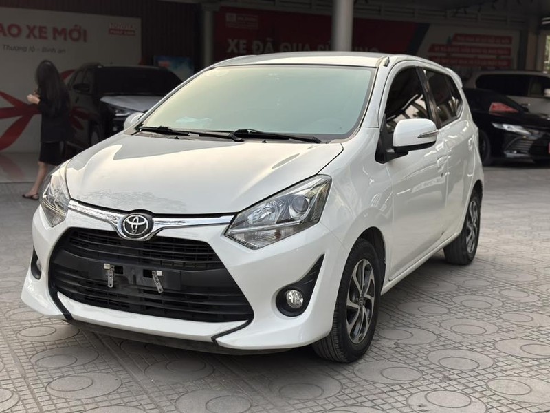 Toyota Wigo 1.2G AT sản xuất 2019. Ảnh: Toyota Pháp Vân 500171335_684710227882416_3032074033007589524_n.jpeg