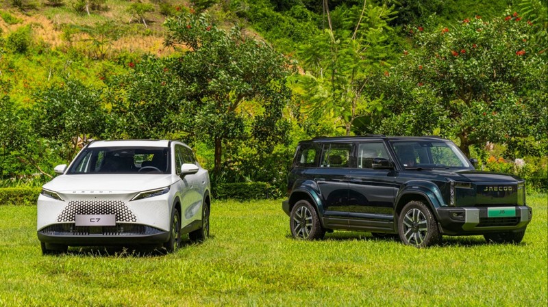 Omoda C7 và Jaecoo J6 đều thuộc phân khúc xe SUV cỡ C 520630519_10228509544635795_4984727698753465640_n.jpeg