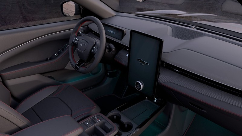 Nội thất Ford Mustang Mach-E theo phong cách hiện đại. Nội thất.png
