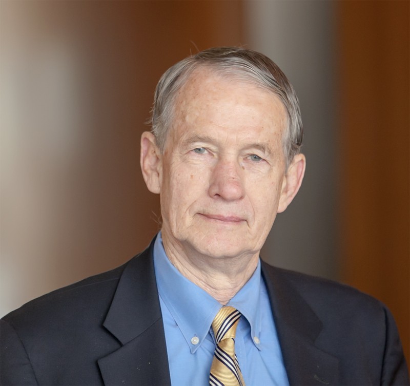 Ông Gary C. Hufbauer, nghiên cứu viên cao cấp của Viện nghiên cứu kinh tế quốc tế Peterson: nhập siêu không nhất định là điều xấu, mà là thể hiện sự mạnh mẽ của kinh tế Mỹ và đồng USD. Ông Gary C. Hufbauer, nghiên cứu viên cao cấp của Viện nghiên cứu kinh tế quốc tế Peterson: nhập siêu không nhất định là điều xấu, mà là thể hiện sự mạnh mẽ của kinh tế Mỹ và đồng USD.
