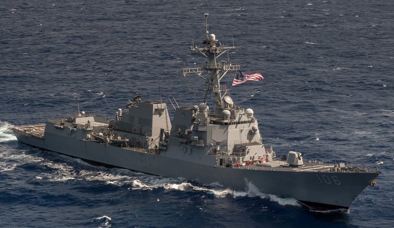 Tàu hộ vệ mang tên lửa đạn đạo Stockdale, DDG-106.