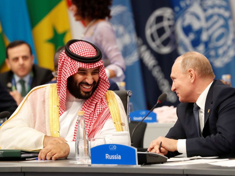 Thái tử Mohammed bin Salman và ông Vladimir Putin. Thái tử Mohammed bin Salman và ông Vladimir Putin.