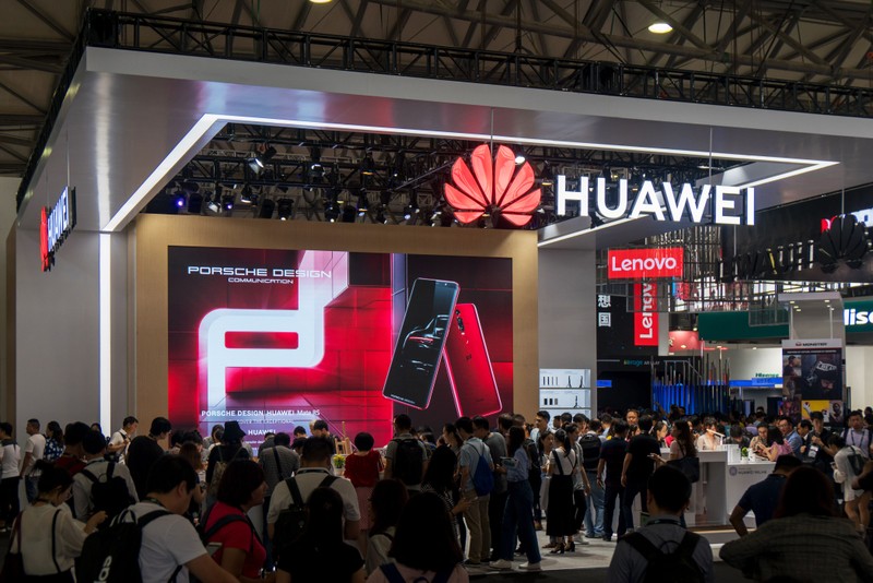Nếu tội danh của bà Mạnh Vãn Chu được thành lập thì thiệt hại đối với Huawei sẽ lớn đến mức được ví như là "vụ nổ bom nguyên tử". Nếu tội danh của bà Mạnh Vãn Chu được thành lập thì thiệt hại đối với Huawei sẽ lớn đến mức được ví như là "vụ nổ bom nguyên tử".