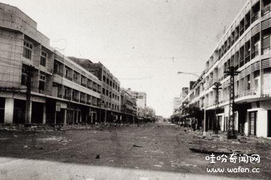 Các thành thị không bóng người vì dân chúng bị lùa về nông thôn lao động Các thành thị không bóng người vì dân chúng bị lùa về nông thôn lao động