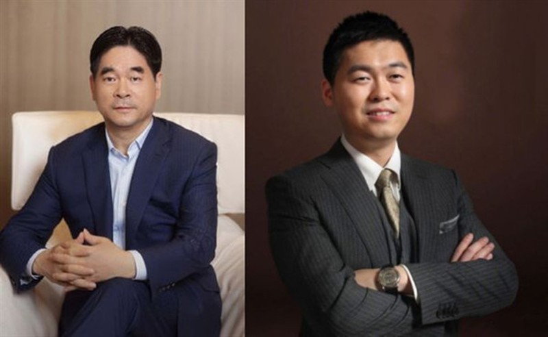 Tập đoàn Tân Thành vội vã đưa con trai Vương Chấn Hoa (phải) lên thay cha làm Chủ tịch Hội đồng quản trị nhưng không cứu vãn nổi tình trạng cố phiếu bị sụt giá rồi ngừng giao dịch trên sàn Tập đoàn Tân Thành vội vã đưa con trai Vương Chấn Hoa (phải) lên thay cha làm Chủ tịch Hội đồng quản trị nhưng không cứu vãn nổi tình trạng cố phiếu bị sụt giá rồi ngừng giao dịch trên sàn