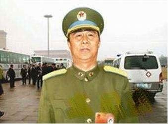 Thiếu tướng Lưu Liên Côn bị tử hình về tội làm gián điệp cho Đài Loan năm 1999 Thiếu tướng Lưu Liên Côn bị tử hình về tội làm gián điệp cho Đài Loan năm 1999