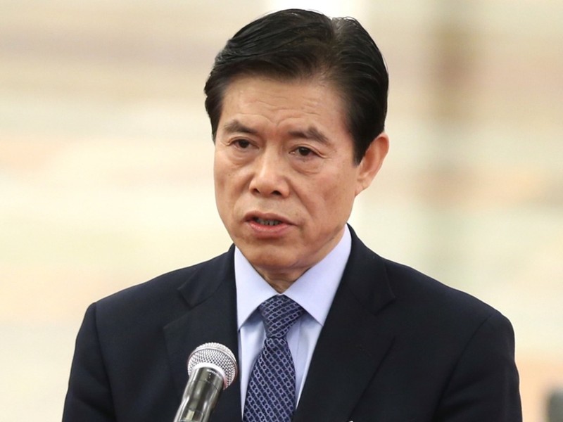 Bộ trưởng Thương mại Trung Quốc Trung Sơn: chính phủ Trung Quốc cần có thái độ kiên quyết hơn với Mỹ trong các cuộc đàm phán thương mại