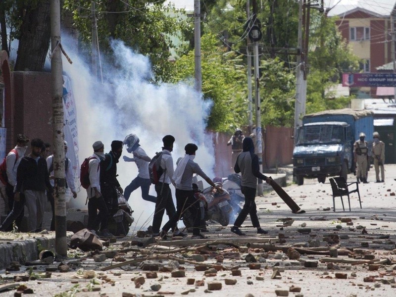 Những vụ gây rối đã xuất hiện trên đường phố