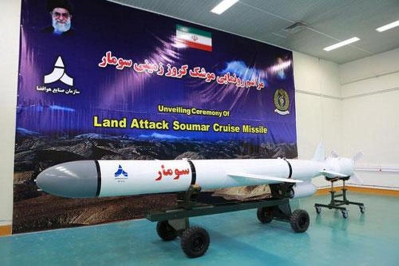 Tên lửa hành trình “Soumar” của Iran, được cho là nguyên mẫu của tên lửa Quds-1 mà lực lượng Houthi dùng để tấn công các mỏ dầu Ả rập Saudi hôm 14/9 Tên lửa hành trình “Soumar” của Iran, được cho là nguyên mẫu của tên lửa Quds-1 mà lực lượng Houthi dùng để tấn công các mỏ dầu Ả rập Saudi hôm 14/9