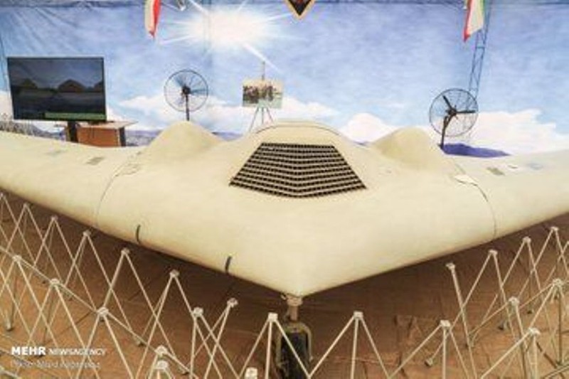 Chiếc RQ-170 Sentinel bị "bắt sống" từng gây xôn xao dư luận một thời. Chiếc RQ-170 Sentinel bị "bắt sống" từng gây xôn xao dư luận một thời.