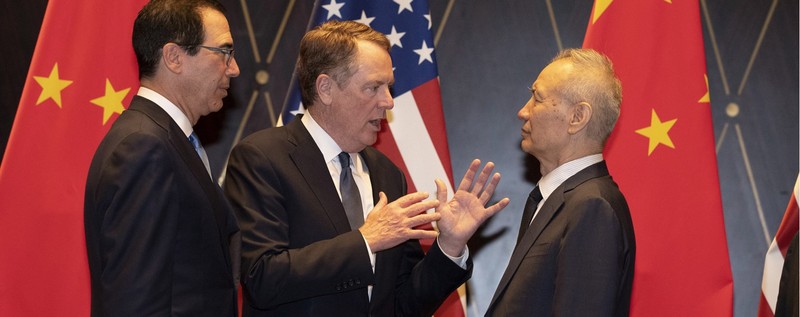 Ông Lưu Hạc (phải) chưa tới Mỹ để đàm phán với các ông Robert Lighthizer (giữa) và Steven Mnuchin (trái), nhưng đã có thể thấy cơ hội thành công là không nhiều.